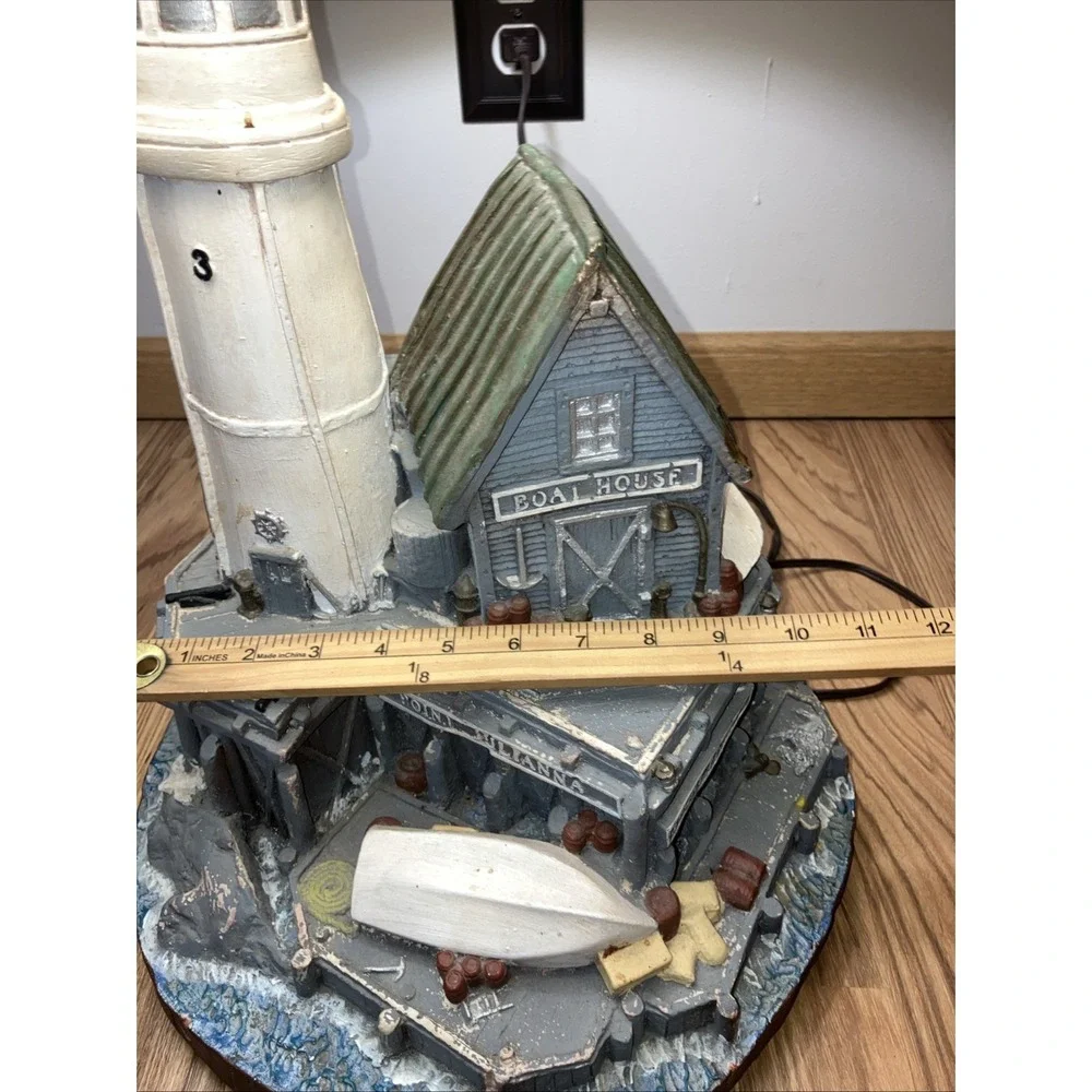 1978 Apsit Bros Of California Lighthouse Fishing Nautical Chalkware‎ Table Lamp